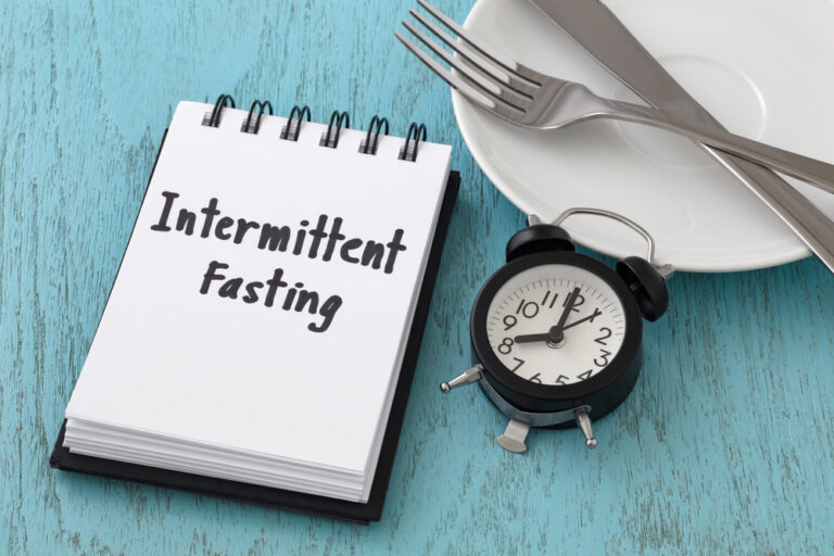 Should you do intermittent fasting while travelling?