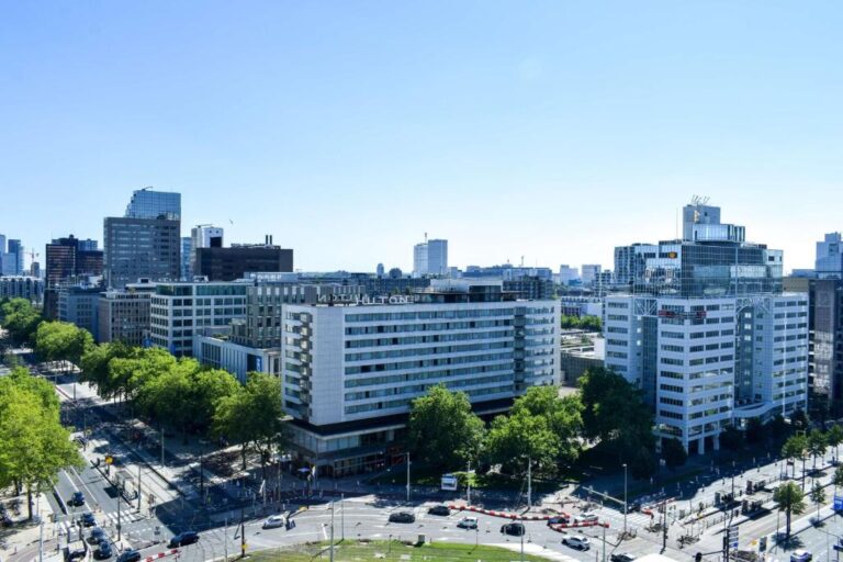 Descubra los 5 mejores hoteles de Rotterdam para una estancia de lujo